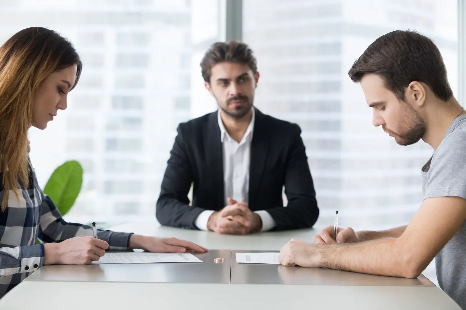 How EH Mediation Guides Couples Toward Fair and Balanced Outcomes Leigh